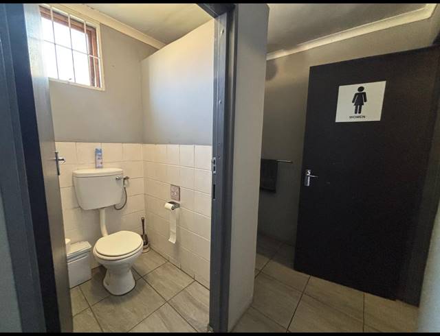 168M² OFFICE TO LET IN BRACKENFELL INDUSTRIAL